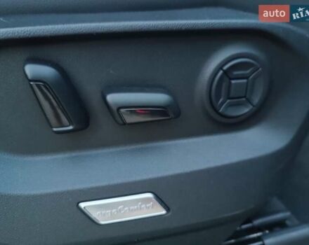 Черный Фольксваген Туарег, объемом двигателя 2.97 л и пробегом 255 тыс. км за 42000 $, фото 45 на Automoto.ua