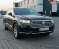 Черный Фольксваген Туарег, объемом двигателя 2.97 л и пробегом 255 тыс. км за 42500 $, фото 1 на Automoto.ua