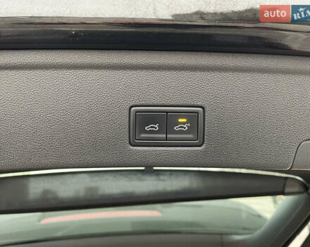 Черный Фольксваген Туарег, объемом двигателя 2.99 л и пробегом 135 тыс. км за 36950 $, фото 22 на Automoto.ua