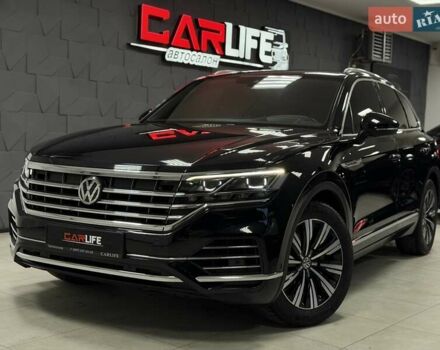 Черный Фольксваген Туарег, объемом двигателя 2.97 л и пробегом 123 тыс. км за 49900 $, фото 3 на Automoto.ua