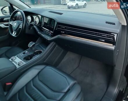 Чорний Фольксваген Туарег, об'ємом двигуна 2.97 л та пробігом 255 тис. км за 41500 $, фото 40 на Automoto.ua
