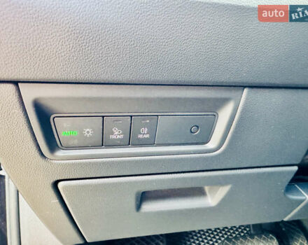 Черный Фольксваген Туарег, объемом двигателя 3 л и пробегом 195 тыс. км за 33700 $, фото 21 на Automoto.ua