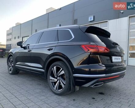 Черный Фольксваген Туарег, объемом двигателя 2.97 л и пробегом 77 тыс. км за 51000 $, фото 9 на Automoto.ua