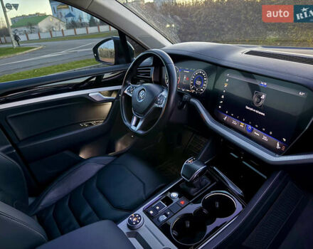 Черный Фольксваген Туарег, объемом двигателя 2.97 л и пробегом 165 тыс. км за 39900 $, фото 14 на Automoto.ua