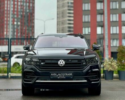 Черный Фольксваген Туарег, объемом двигателя 3 л и пробегом 141 тыс. км за 48500 $, фото 1 на Automoto.ua