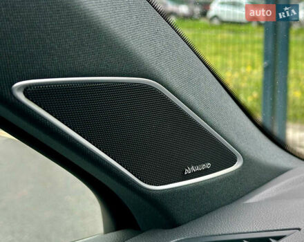 Черный Фольксваген Туарег, объемом двигателя 3 л и пробегом 141 тыс. км за 48500 $, фото 32 на Automoto.ua