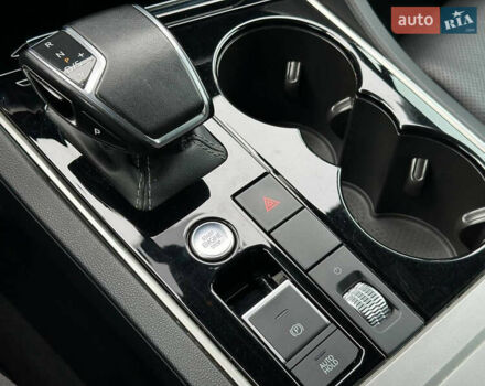 Черный Фольксваген Туарег, объемом двигателя 3 л и пробегом 141 тыс. км за 48500 $, фото 34 на Automoto.ua