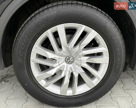 Черный Фольксваген Туарег, объемом двигателя 3 л и пробегом 188 тыс. км за 44555 $, фото 87 на Automoto.ua