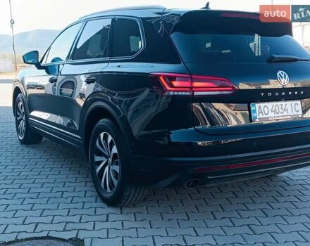 Черный Фольксваген Туарег, объемом двигателя 2.97 л и пробегом 255 тыс. км за 42000 $, фото 24 на Automoto.ua