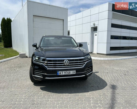 Черный Фольксваген Туарег, объемом двигателя 2.97 л и пробегом 121 тыс. км за 49800 $, фото 3 на Automoto.ua