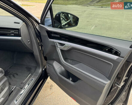 Чорний Фольксваген Туарег, об'ємом двигуна 2.97 л та пробігом 79 тис. км за 68000 $, фото 13 на Automoto.ua