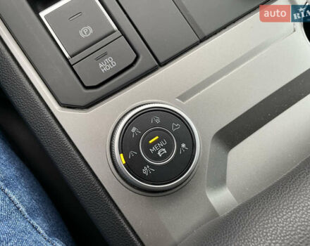 Черный Фольксваген Туарег, объемом двигателя 2.99 л и пробегом 135 тыс. км за 36950 $, фото 7 на Automoto.ua