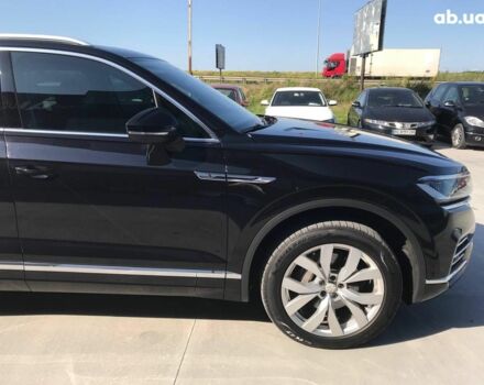 Чорний Фольксваген Туарег, об'ємом двигуна 3 л та пробігом 119 тис. км за 49990 $, фото 3 на Automoto.ua