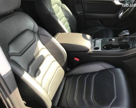 Чорний Фольксваген Туарег, об'ємом двигуна 3 л та пробігом 119 тис. км за 49990 $, фото 22 на Automoto.ua