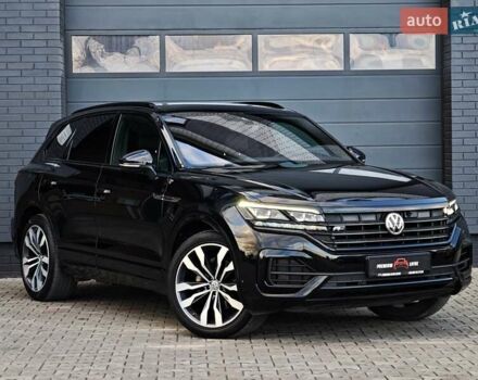 Черный Фольксваген Туарег, объемом двигателя 2.97 л и пробегом 108 тыс. км за 57499 $, фото 1 на Automoto.ua