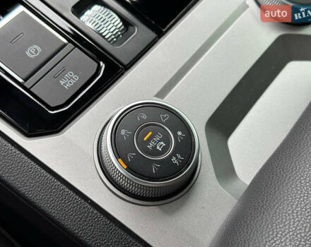 Черный Фольксваген Туарег, объемом двигателя 2.97 л и пробегом 129 тыс. км за 48500 $, фото 35 на Automoto.ua