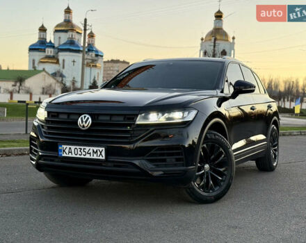 Черный Фольксваген Туарег, объемом двигателя 2.97 л и пробегом 165 тыс. км за 39900 $, фото 1 на Automoto.ua