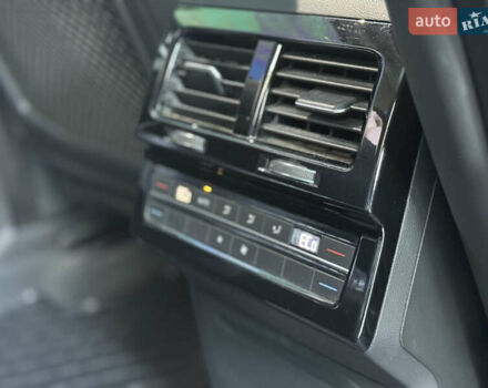 Черный Фольксваген Туарег, объемом двигателя 3 л и пробегом 195 тыс. км за 44600 $, фото 18 на Automoto.ua