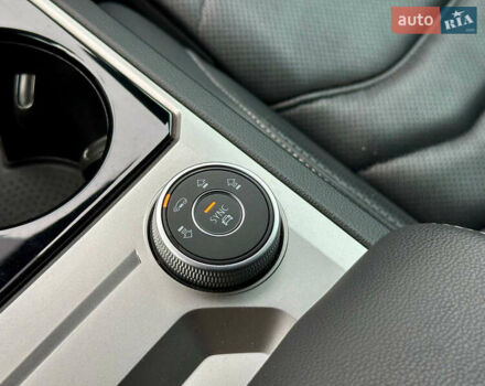 Черный Фольксваген Туарег, объемом двигателя 3 л и пробегом 141 тыс. км за 48500 $, фото 30 на Automoto.ua