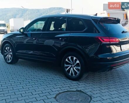 Черный Фольксваген Туарег, объемом двигателя 2.97 л и пробегом 255 тыс. км за 42000 $, фото 27 на Automoto.ua