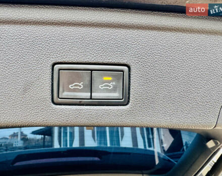 Черный Фольксваген Туарег, объемом двигателя 3 л и пробегом 195 тыс. км за 33700 $, фото 15 на Automoto.ua