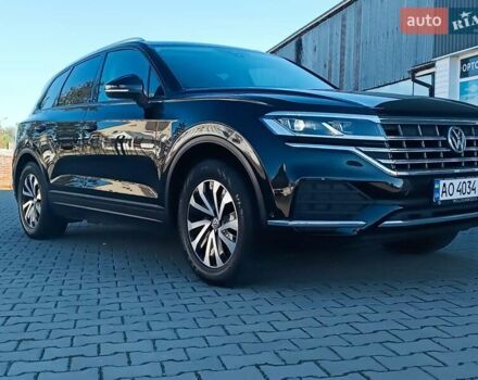 Черный Фольксваген Туарег, объемом двигателя 2.97 л и пробегом 255 тыс. км за 42000 $, фото 3 на Automoto.ua