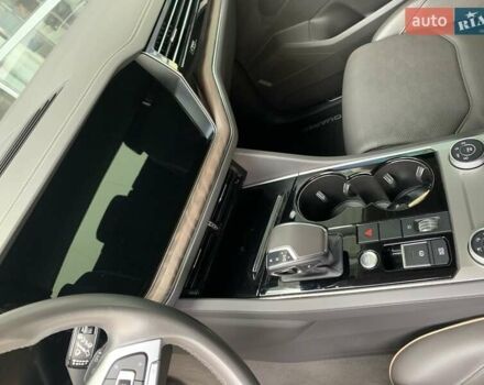 Черный Фольксваген Туарег, объемом двигателя 2.97 л и пробегом 77 тыс. км за 51000 $, фото 19 на Automoto.ua