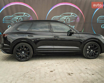 Черный Фольксваген Туарег, объемом двигателя 3.96 л и пробегом 170 тыс. км за 57777 $, фото 22 на Automoto.ua