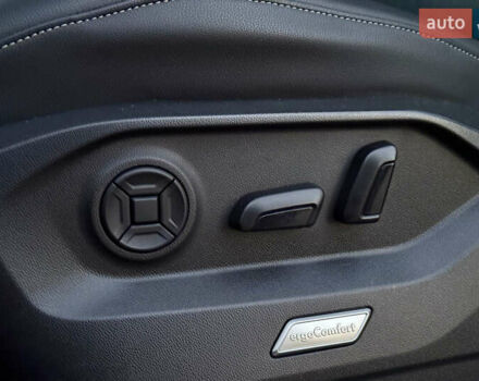 Черный Фольксваген Туарег, объемом двигателя 2.97 л и пробегом 165 тыс. км за 39900 $, фото 16 на Automoto.ua