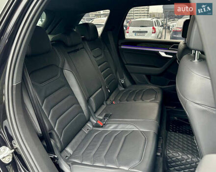 Черный Фольксваген Туарег, объемом двигателя 3 л и пробегом 141 тыс. км за 48500 $, фото 54 на Automoto.ua