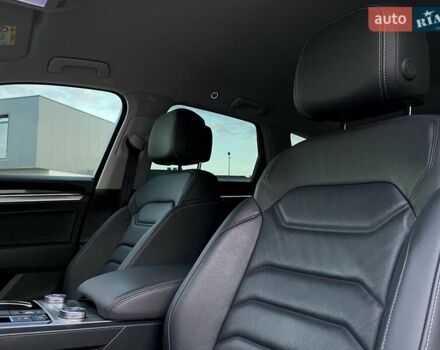 Черный Фольксваген Туарег, объемом двигателя 2.97 л и пробегом 130 тыс. км за 46999 $, фото 47 на Automoto.ua