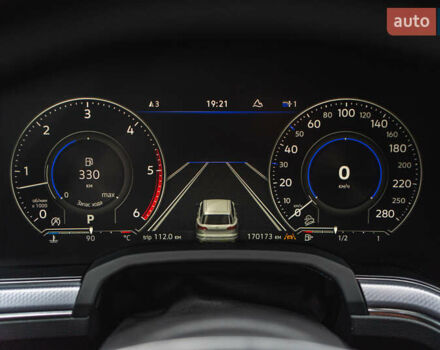 Черный Фольксваген Туарег, объемом двигателя 3.96 л и пробегом 170 тыс. км за 57777 $, фото 87 на Automoto.ua