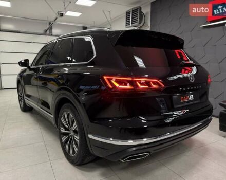 Черный Фольксваген Туарег, объемом двигателя 2.97 л и пробегом 123 тыс. км за 49900 $, фото 29 на Automoto.ua