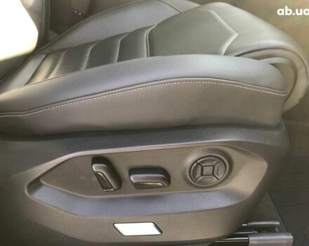 Чорний Фольксваген Туарег, об'ємом двигуна 3 л та пробігом 119 тис. км за 49990 $, фото 19 на Automoto.ua