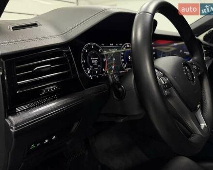 Черный Фольксваген Туарег, объемом двигателя 2.97 л и пробегом 123 тыс. км за 49900 $, фото 34 на Automoto.ua