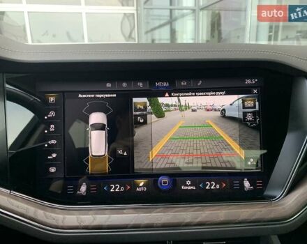 Черный Фольксваген Туарег, объемом двигателя 2.97 л и пробегом 77 тыс. км за 51000 $, фото 28 на Automoto.ua