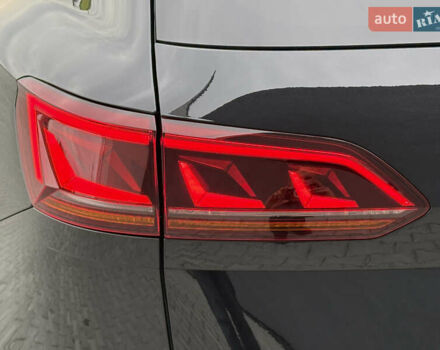 Черный Фольксваген Туарег, объемом двигателя 3 л и пробегом 188 тыс. км за 44555 $, фото 43 на Automoto.ua