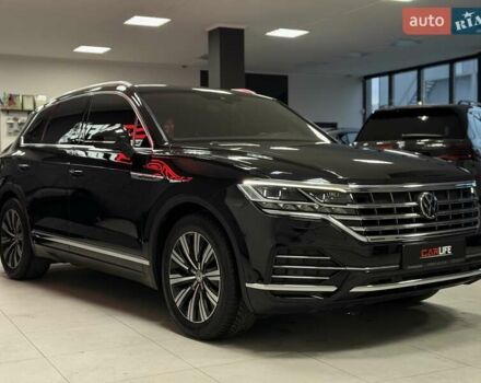 Черный Фольксваген Туарег, объемом двигателя 2.97 л и пробегом 123 тыс. км за 49900 $, фото 10 на Automoto.ua