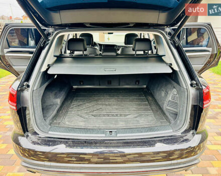 Черный Фольксваген Туарег, объемом двигателя 3 л и пробегом 195 тыс. км за 33700 $, фото 14 на Automoto.ua