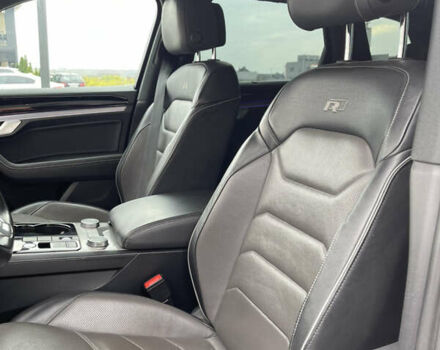 Черный Фольксваген Туарег, объемом двигателя 2.97 л и пробегом 267 тыс. км за 43900 $, фото 18 на Automoto.ua