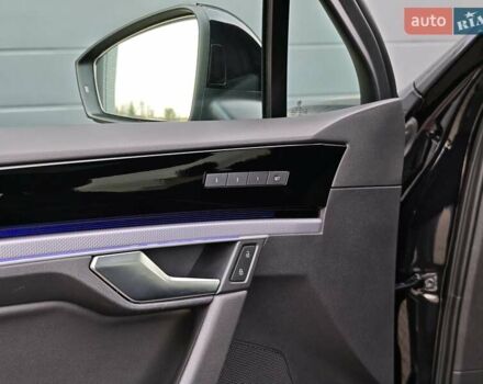 Черный Фольксваген Туарег, объемом двигателя 2.97 л и пробегом 98 тыс. км за 59980 $, фото 25 на Automoto.ua