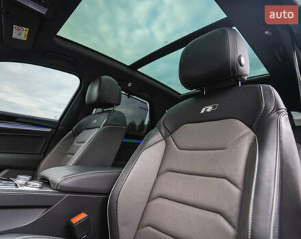 Черный Фольксваген Туарег, объемом двигателя 3.96 л и пробегом 170 тыс. км за 57777 $, фото 92 на Automoto.ua