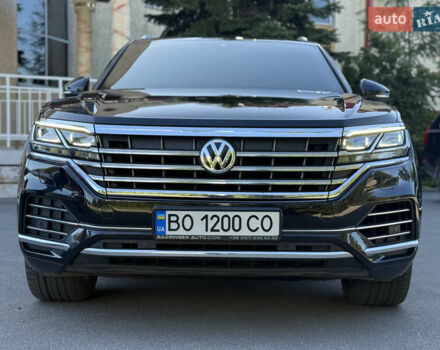 Черный Фольксваген Туарег, объемом двигателя 3 л и пробегом 195 тыс. км за 44600 $, фото 3 на Automoto.ua