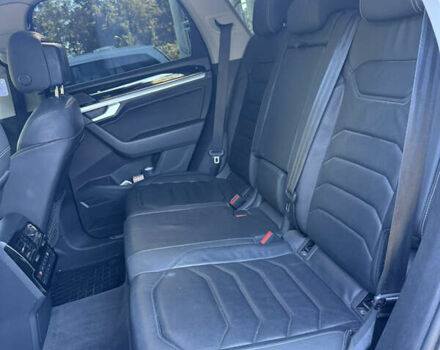 Черный Фольксваген Туарег, объемом двигателя 3 л и пробегом 195 тыс. км за 44600 $, фото 20 на Automoto.ua