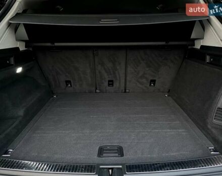 Черный Фольксваген Туарег, объемом двигателя 2.97 л и пробегом 130 тыс. км за 46500 $, фото 56 на Automoto.ua