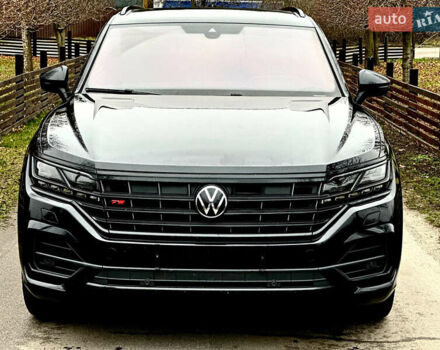 Черный Фольксваген Туарег, объемом двигателя 3 л и пробегом 115 тыс. км за 45500 $, фото 4 на Automoto.ua