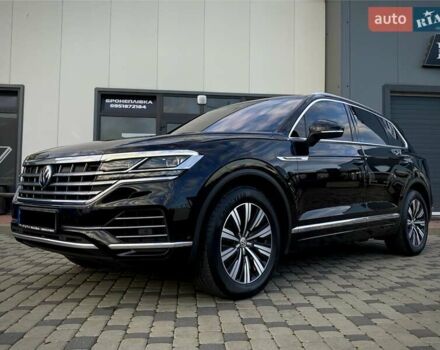 Черный Фольксваген Туарег, объемом двигателя 2.97 л и пробегом 130 тыс. км за 46500 $, фото 24 на Automoto.ua