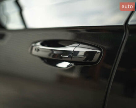 Черный Фольксваген Туарег, объемом двигателя 3.96 л и пробегом 170 тыс. км за 57777 $, фото 33 на Automoto.ua