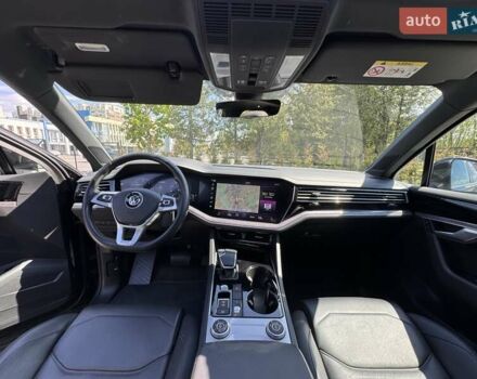 Черный Фольксваген Туарег, объемом двигателя 2.97 л и пробегом 194 тыс. км за 48200 $, фото 33 на Automoto.ua