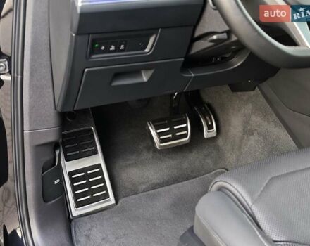 Черный Фольксваген Туарег, объемом двигателя 2.97 л и пробегом 98 тыс. км за 59980 $, фото 28 на Automoto.ua